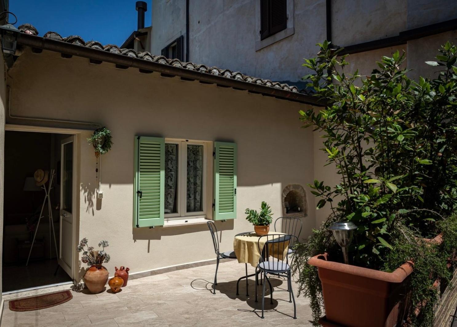 App. Con Terrazza Panoramica In Centro-Montefalco Extérieur photo